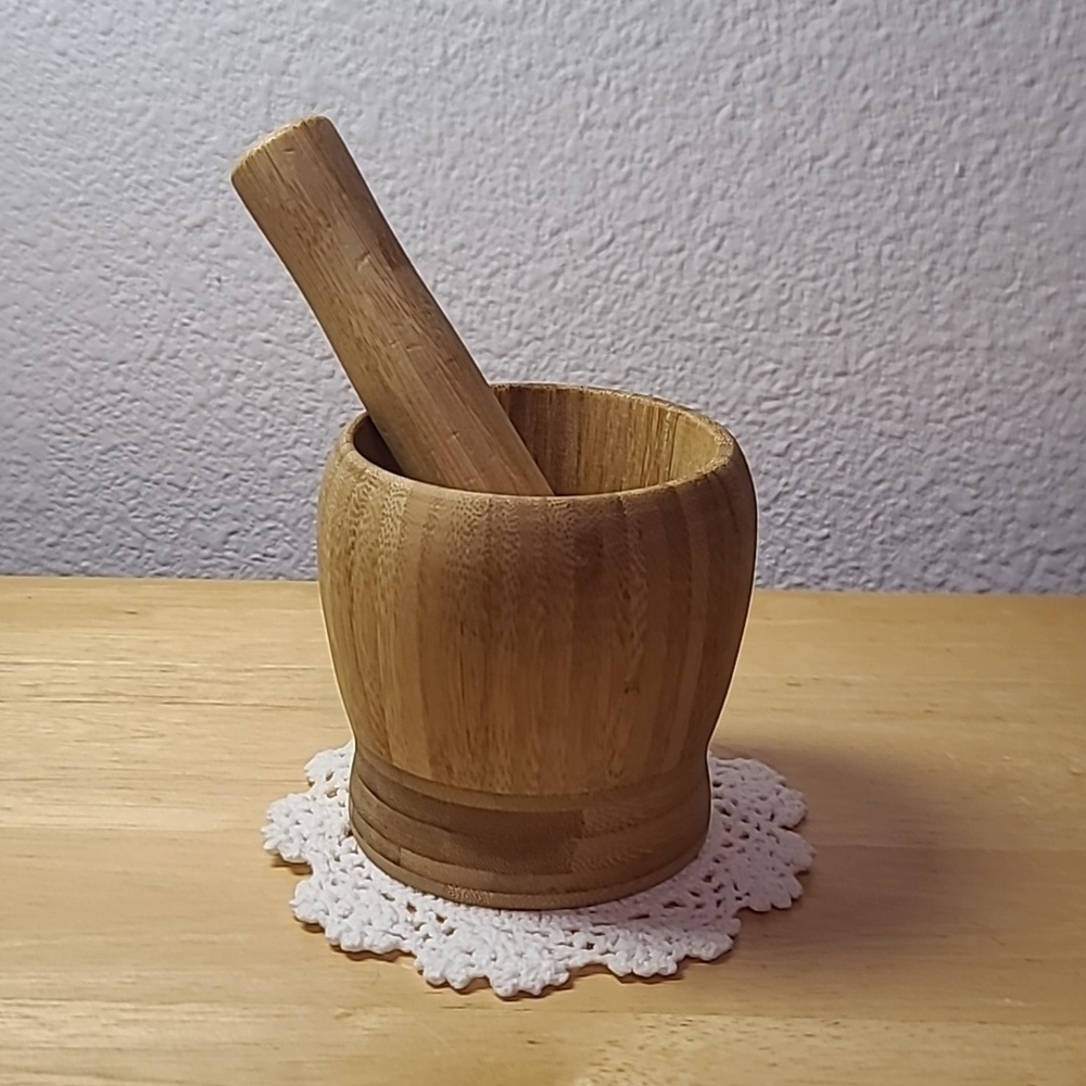 Wood mortar and pestle bowl